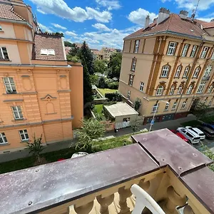 Hostel Veveri - Uvoz, 10 Min Pesky Do Centru Brno